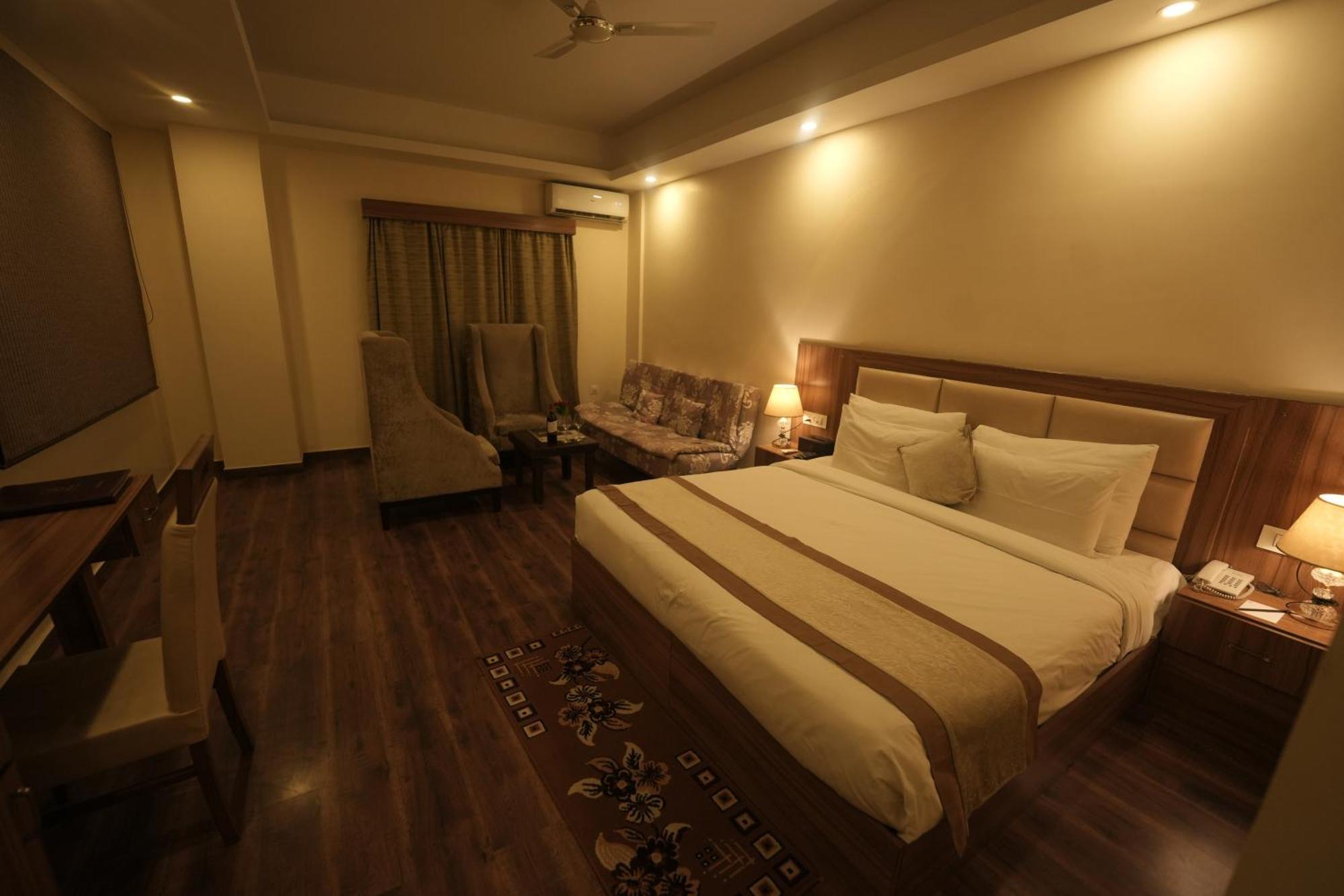 D'Polo Club & Spa Resort Dharamshala Exterior foto